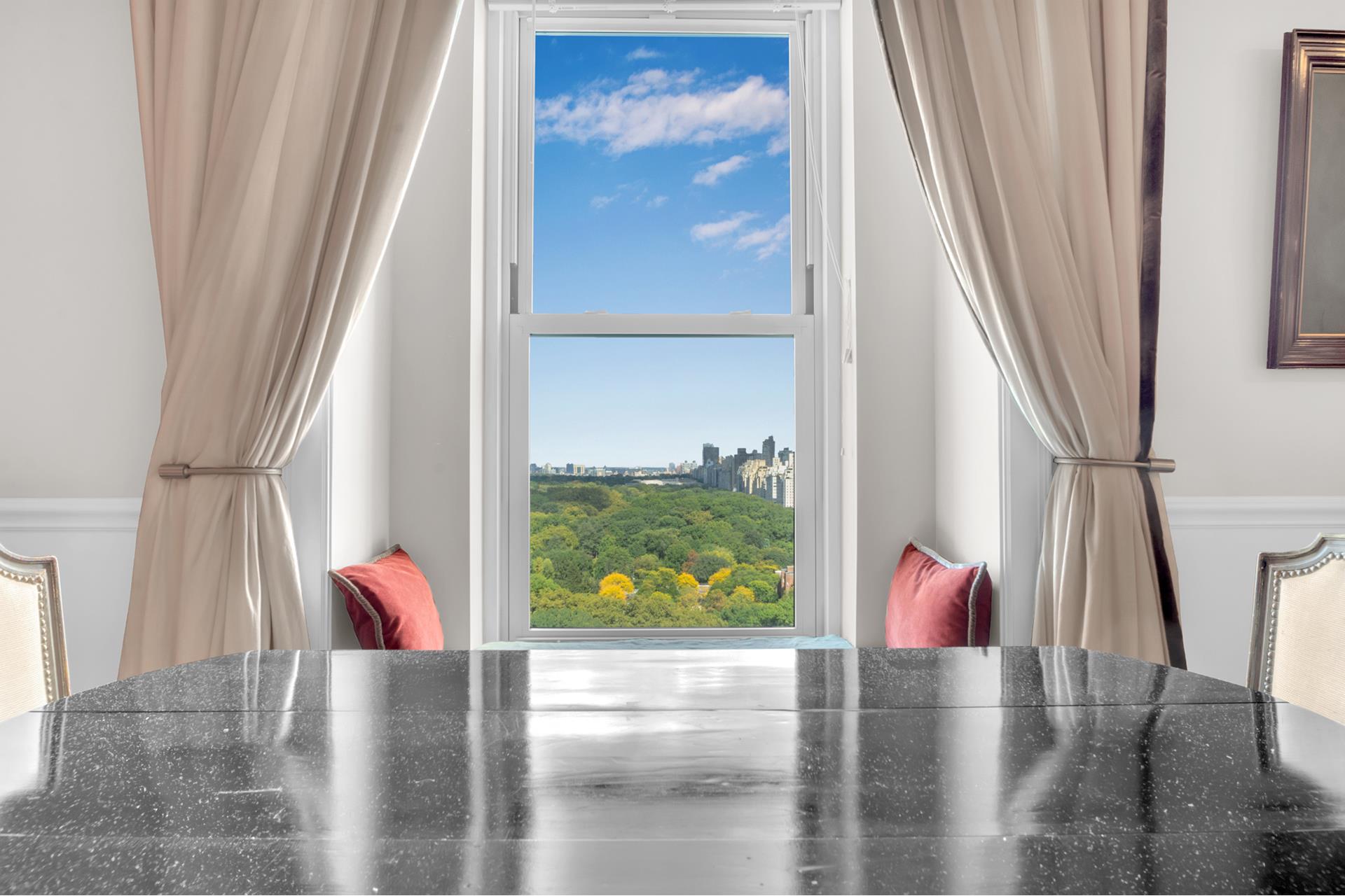1 Central Park S 1605 — photo