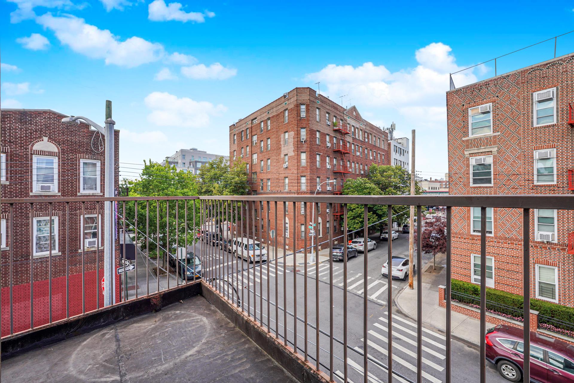 1322 E 14th Street 3B — photo