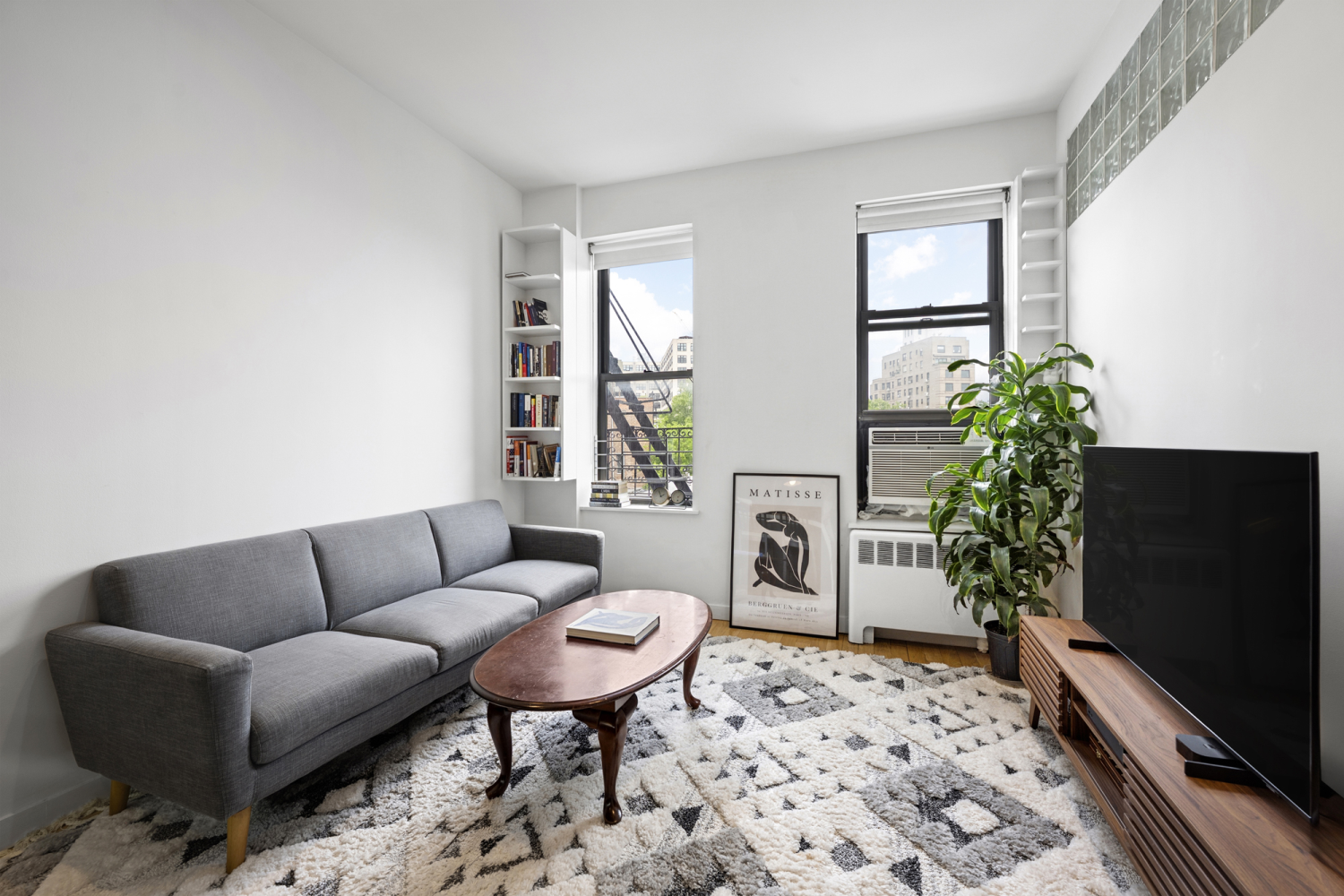 64 Macdougal Street 15 — photo