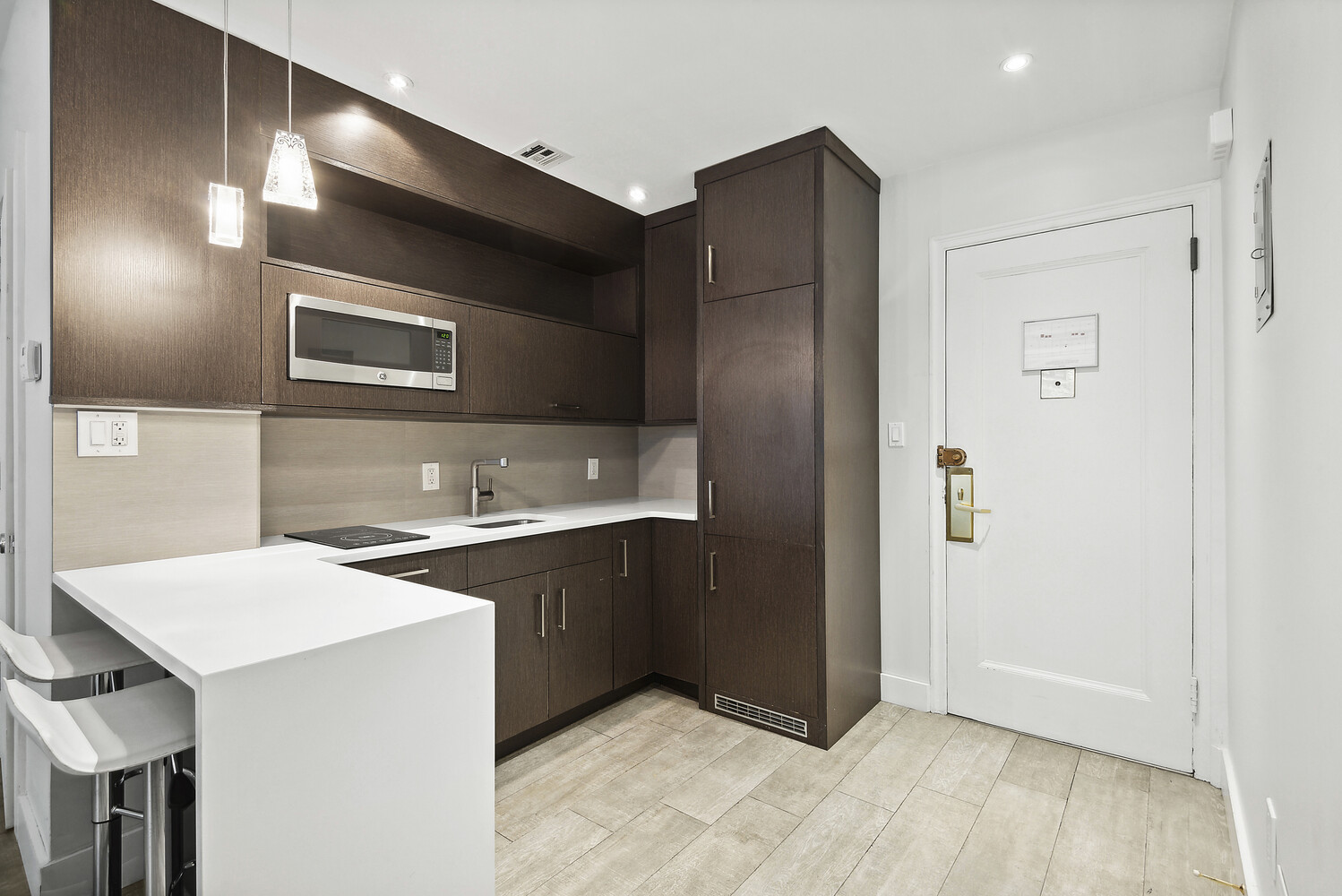 111 E 56th Street 1102/03 — photo
