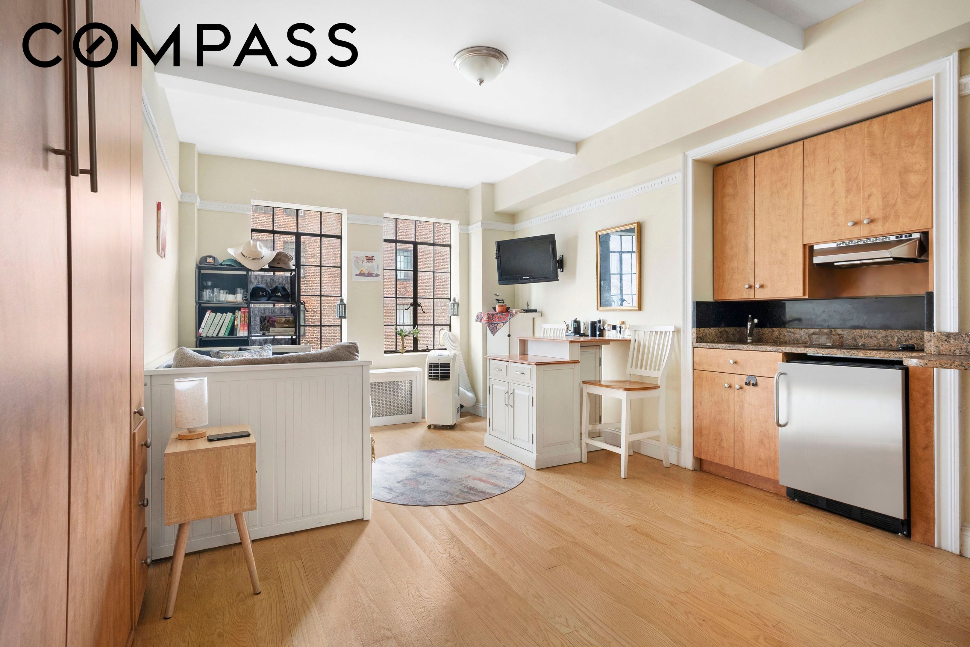 25 Tudor City Place 922 — photo