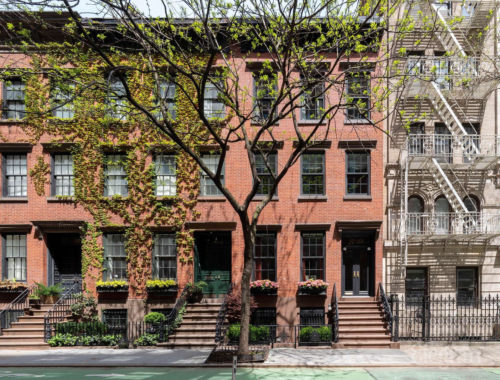 153 W 12th Street — photo
