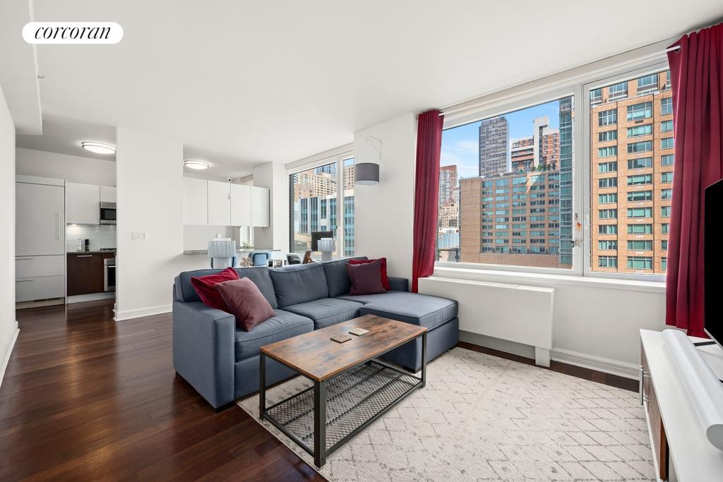 100 Riverside Boulevard 7U — photo