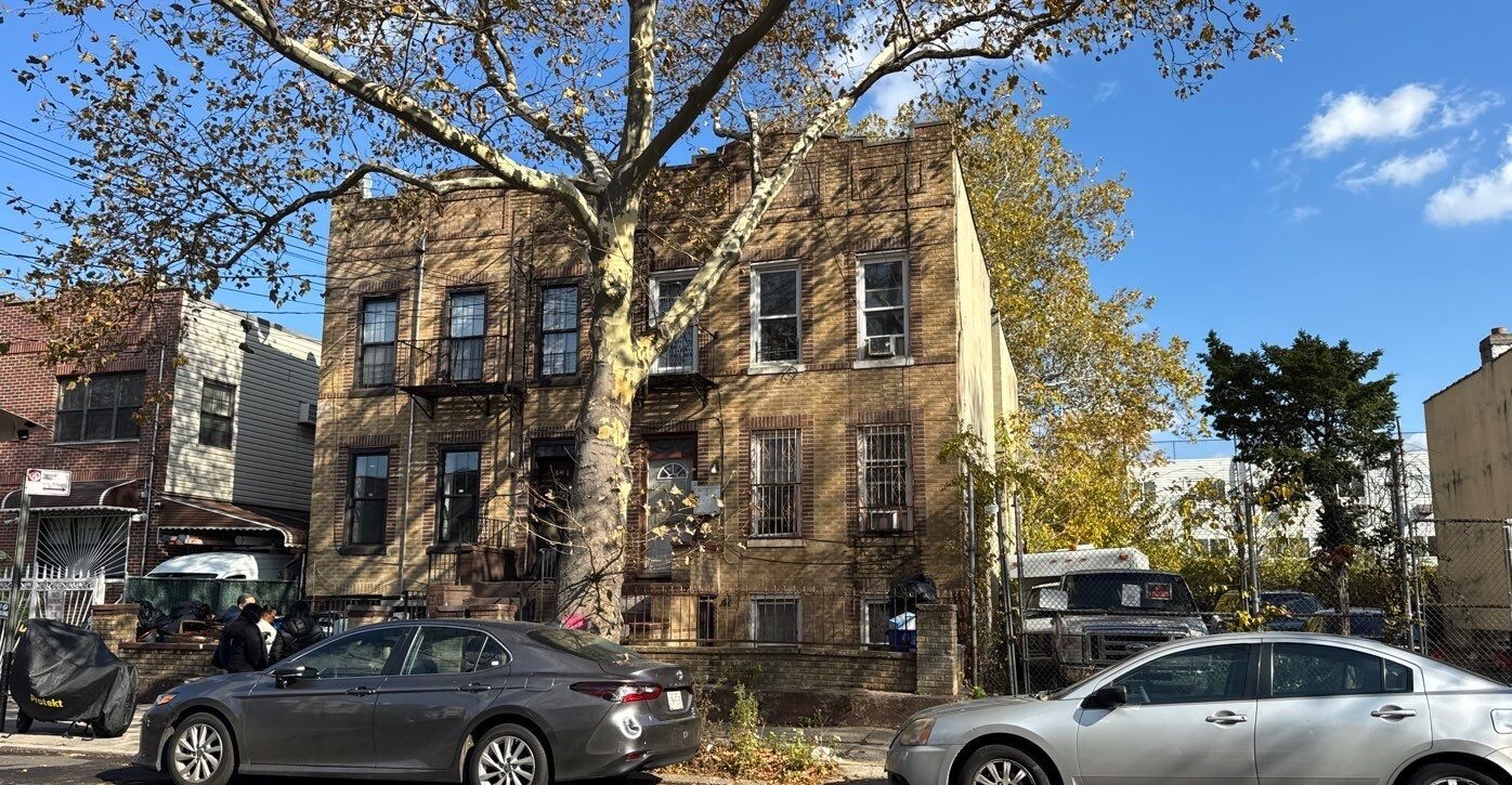 393 Montauk Avenue 393 — photo
