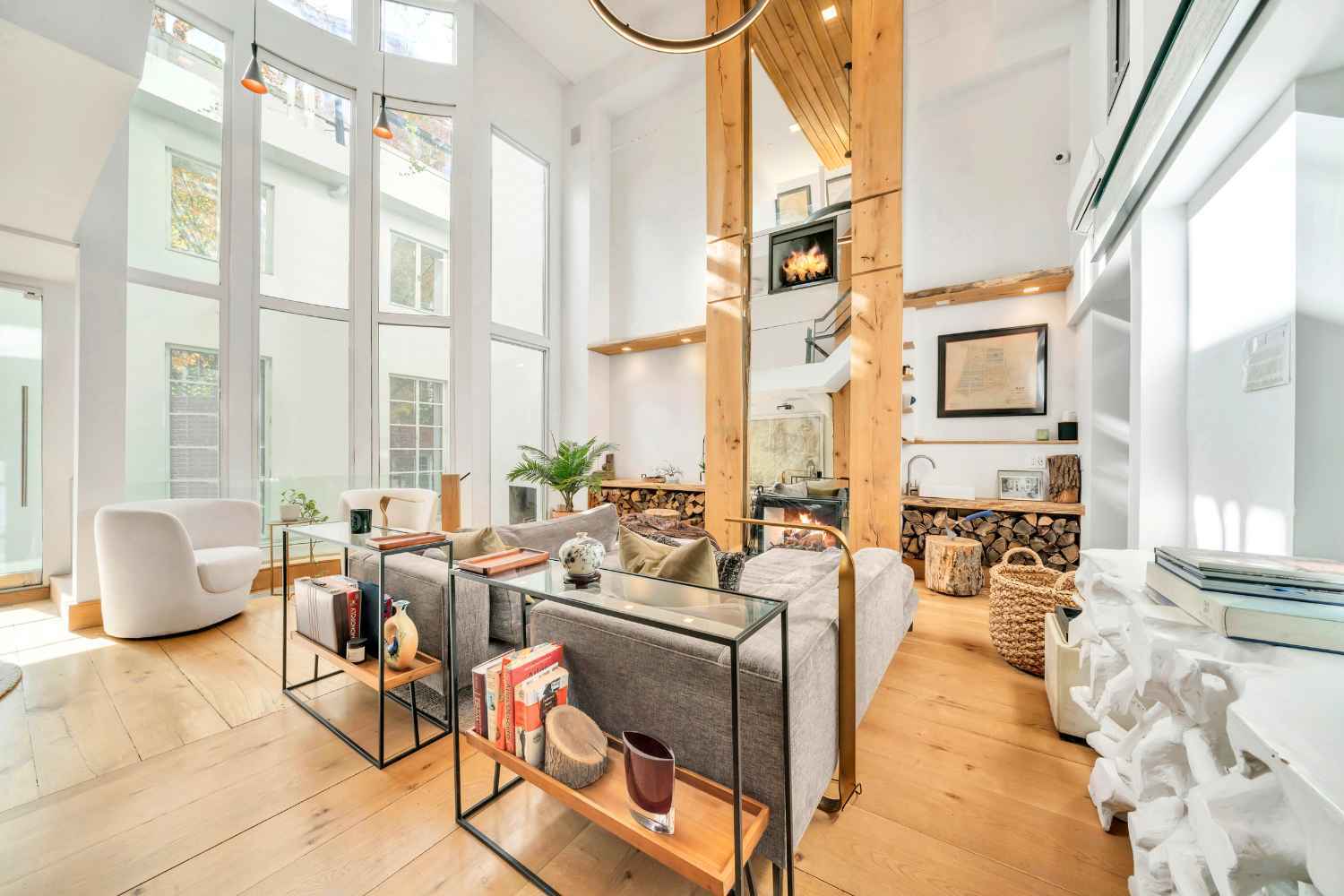 16 Minetta Lane — photo