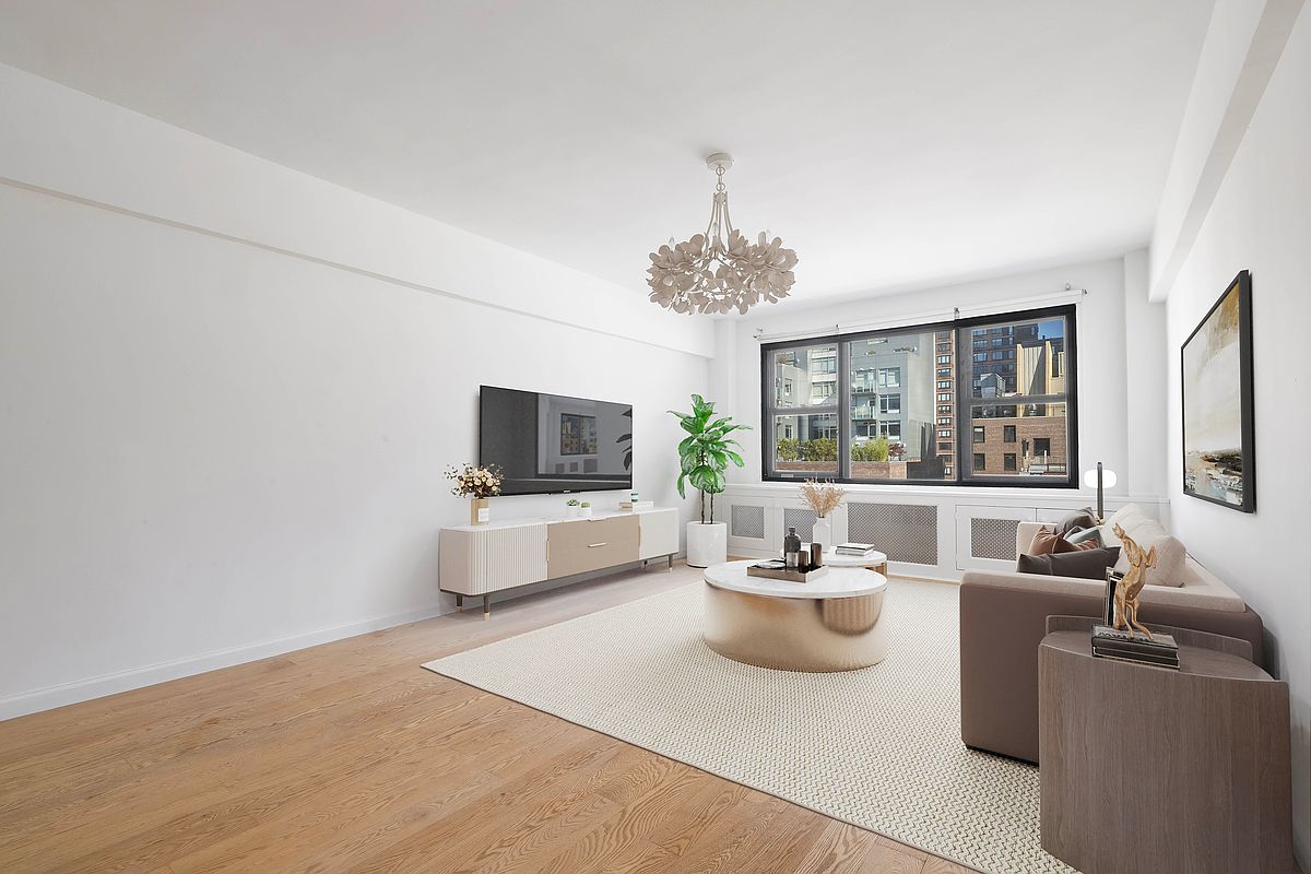 408 W 57th Street 10-J — photo