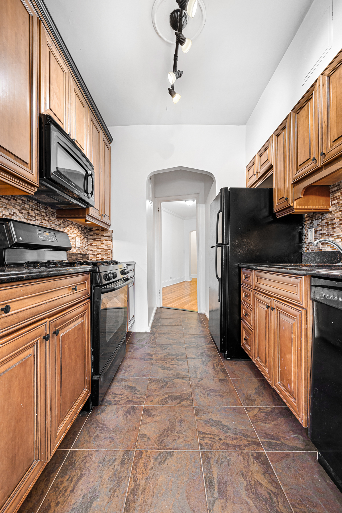 3875 Waldo Avenue 11K — photo