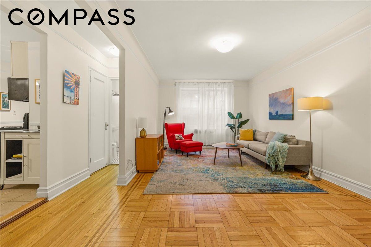 385 Argyle Road Unit 4a — photo