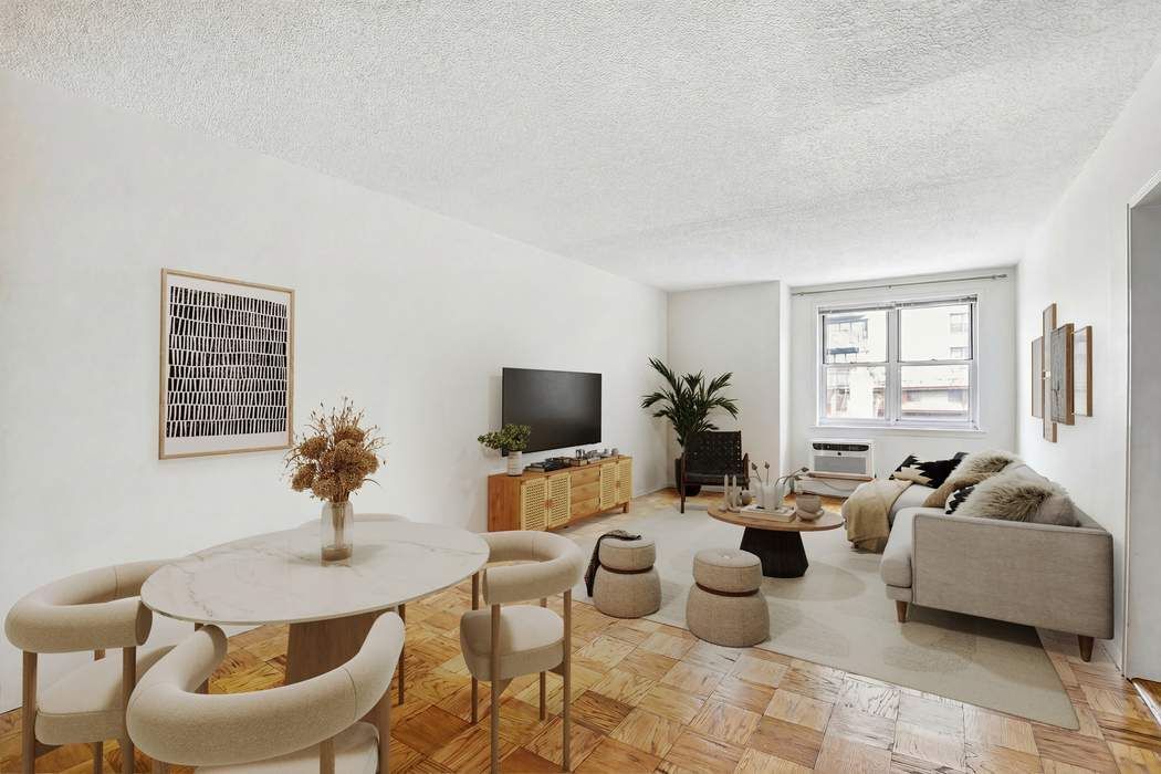 170 W 23rd Street 5M — photo