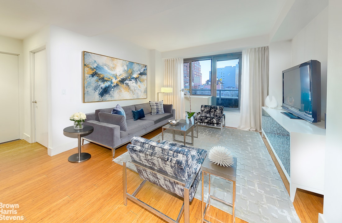 305 W 16th Street 6B — photo