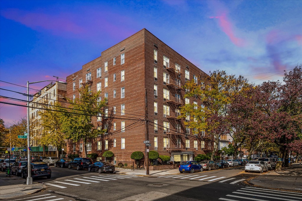 39-76 57th Street 6E — photo