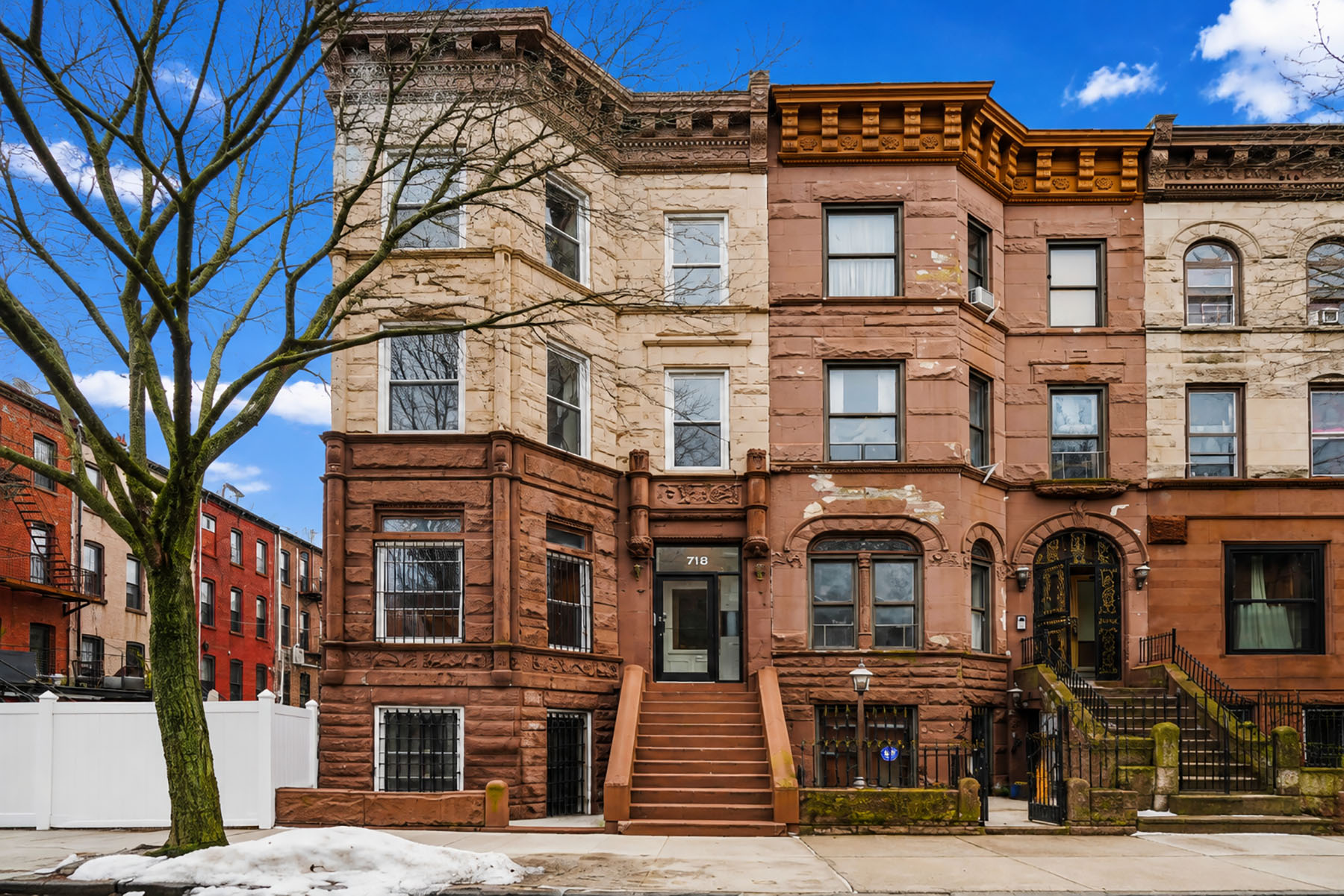 718 Putnam Avenue Entire Building — photo