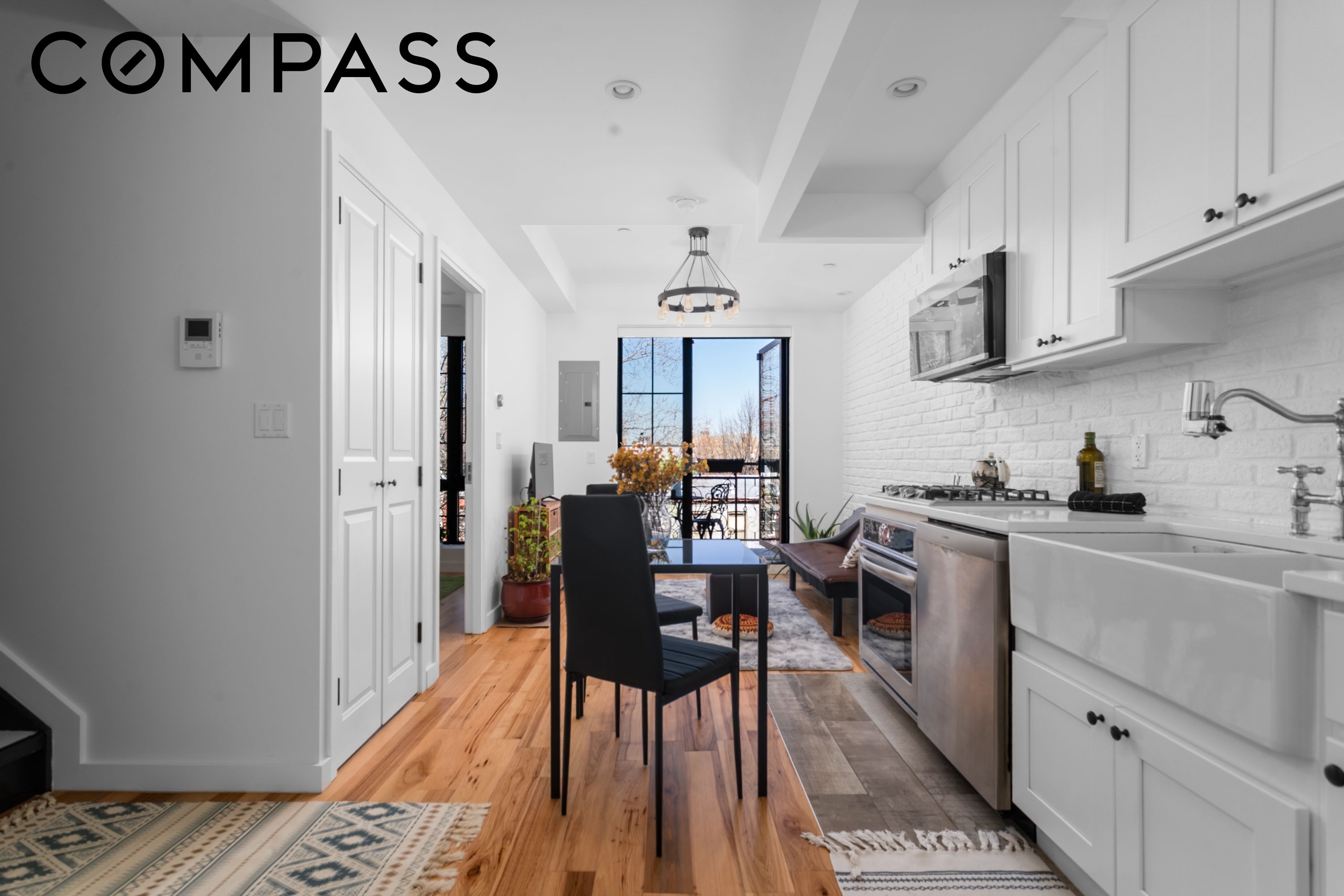 577 Madison Street 4B — photo