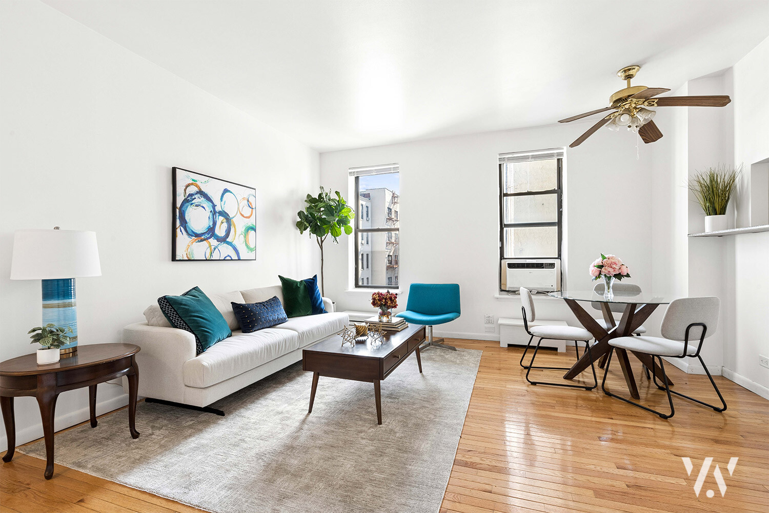 209 W 118th Street 3M — photo