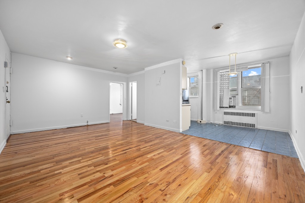 67-30 Clyde Street 6G — photo