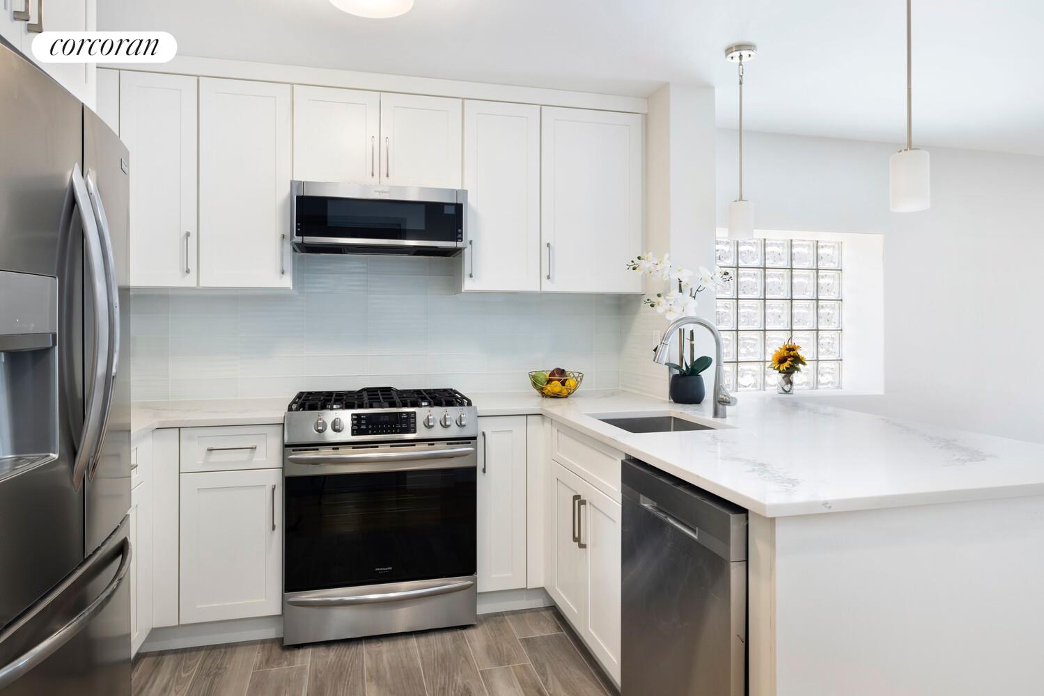 23-16 31st Avenue 5D — photo