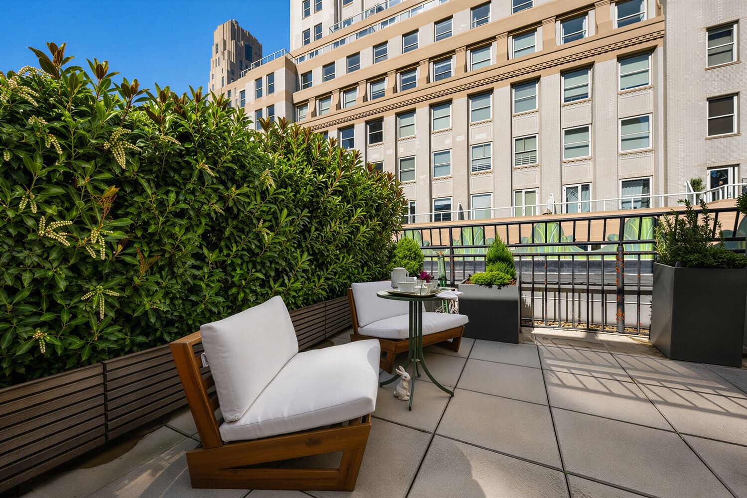 25 Broad Street Ph2D — photo