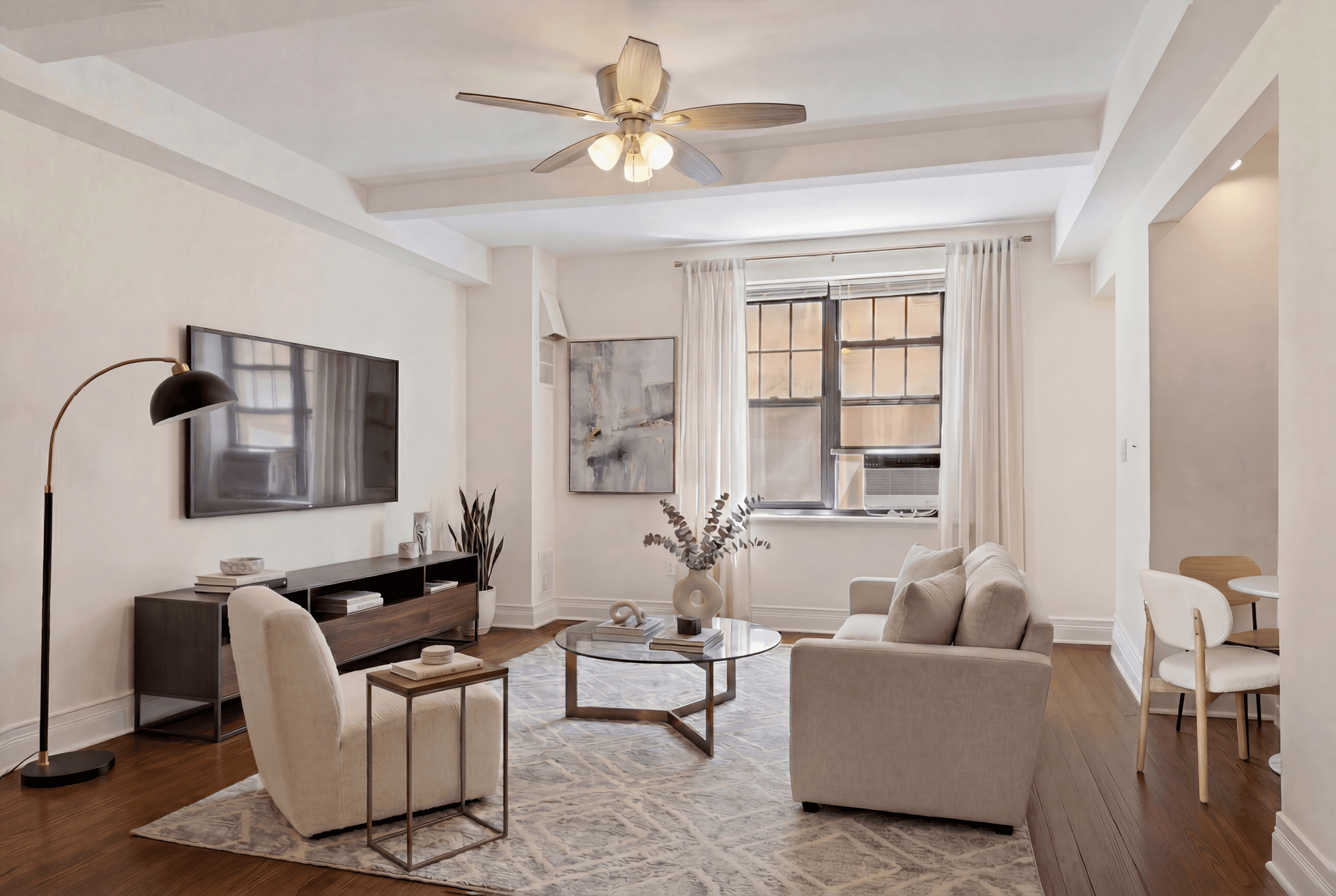 200 E 16th Street 4-B — photo