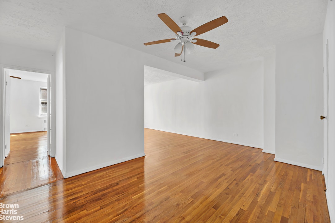 800 Grand Concourse 5Es — photo