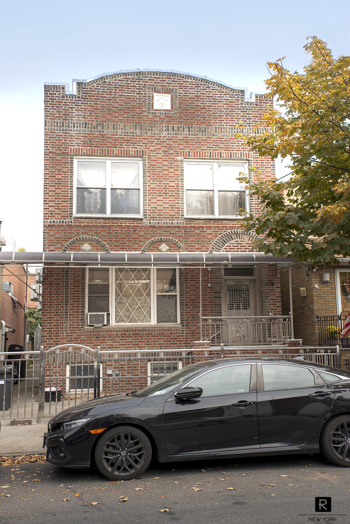 1811 72nd Street — photo