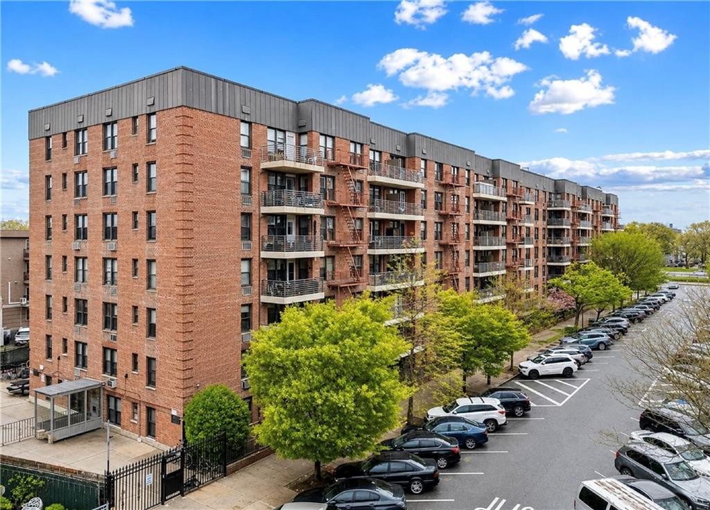 2800 Coyle Street Unit 322 — photo
