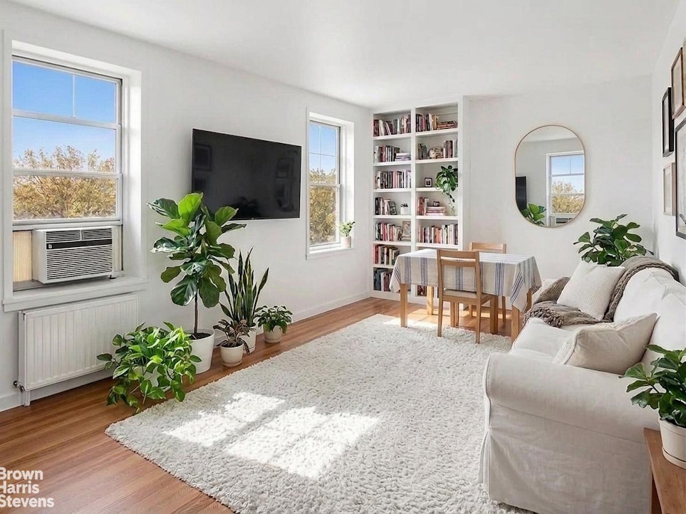 72-61 113th Street 3C — photo