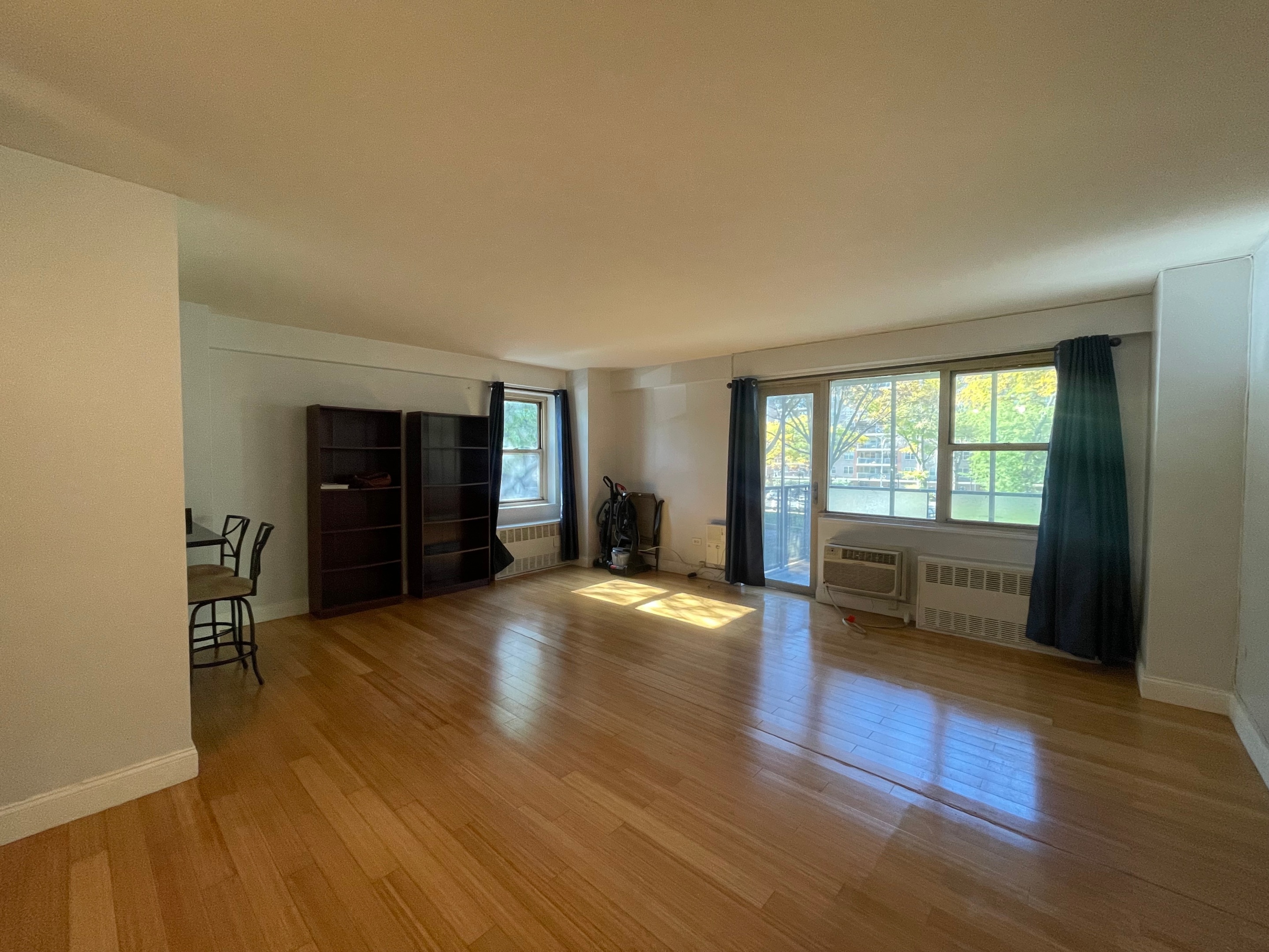 400 Cozine Avenue Unit 2J — photo