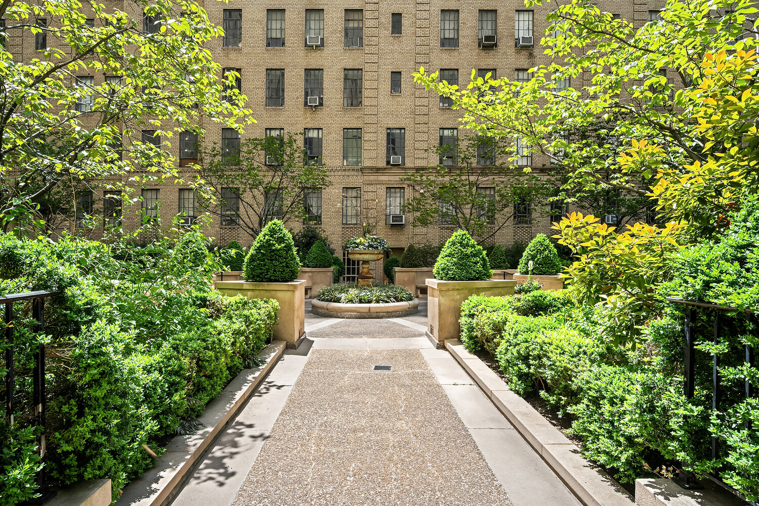 350 W 57th Street 6H — photo
