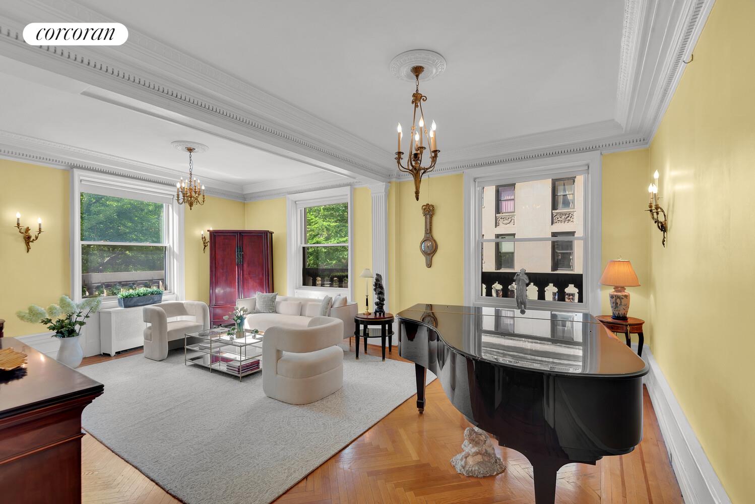 258 Riverside Drive 1B — photo