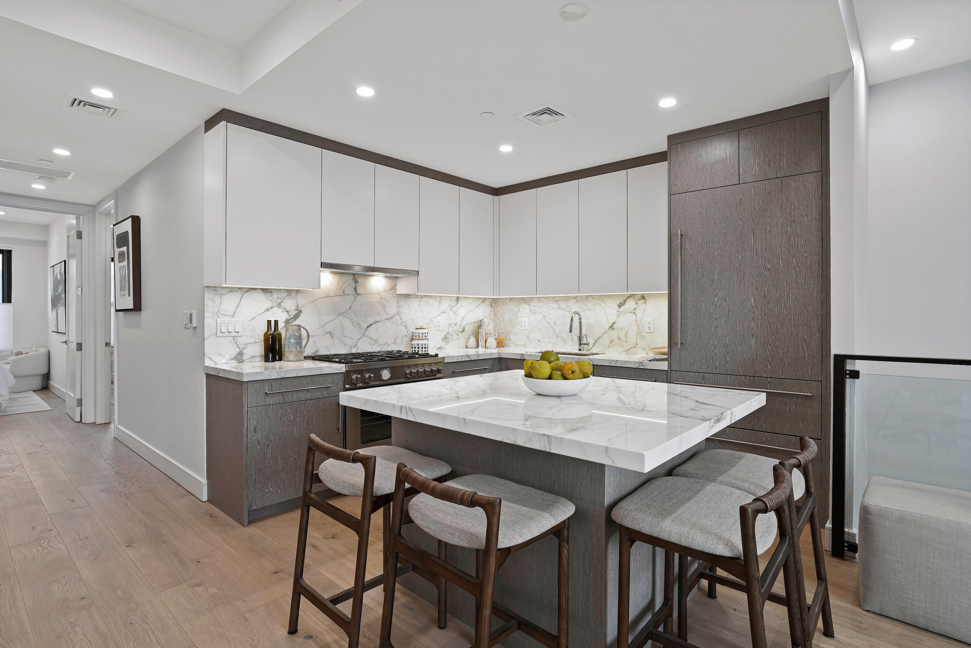 21-31 Shore Boulevard 1B — photo