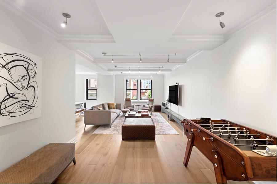 610 Park Avenue 7-E — photo