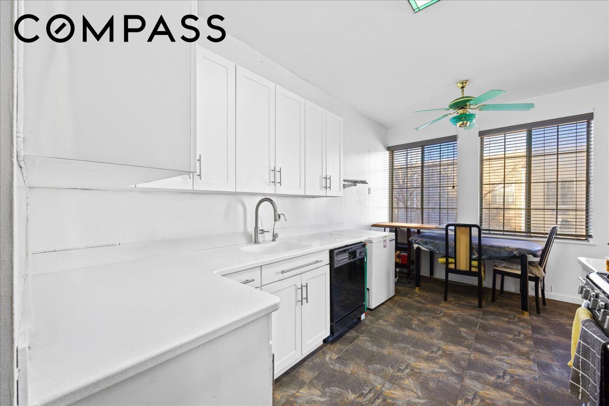 566 Louisiana Avenue Unit 3 — photo