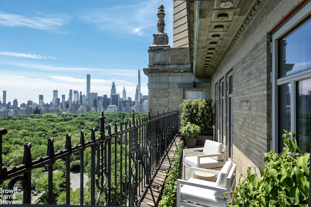 211 Central Park W PH21/22E — photo