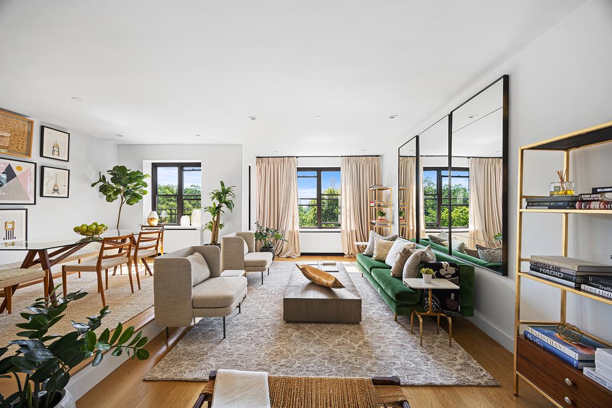 425 Central Park W 7-Cd — photo
