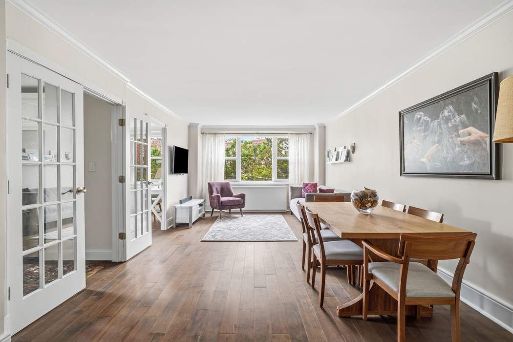 360 W 22nd Street 8M — photo