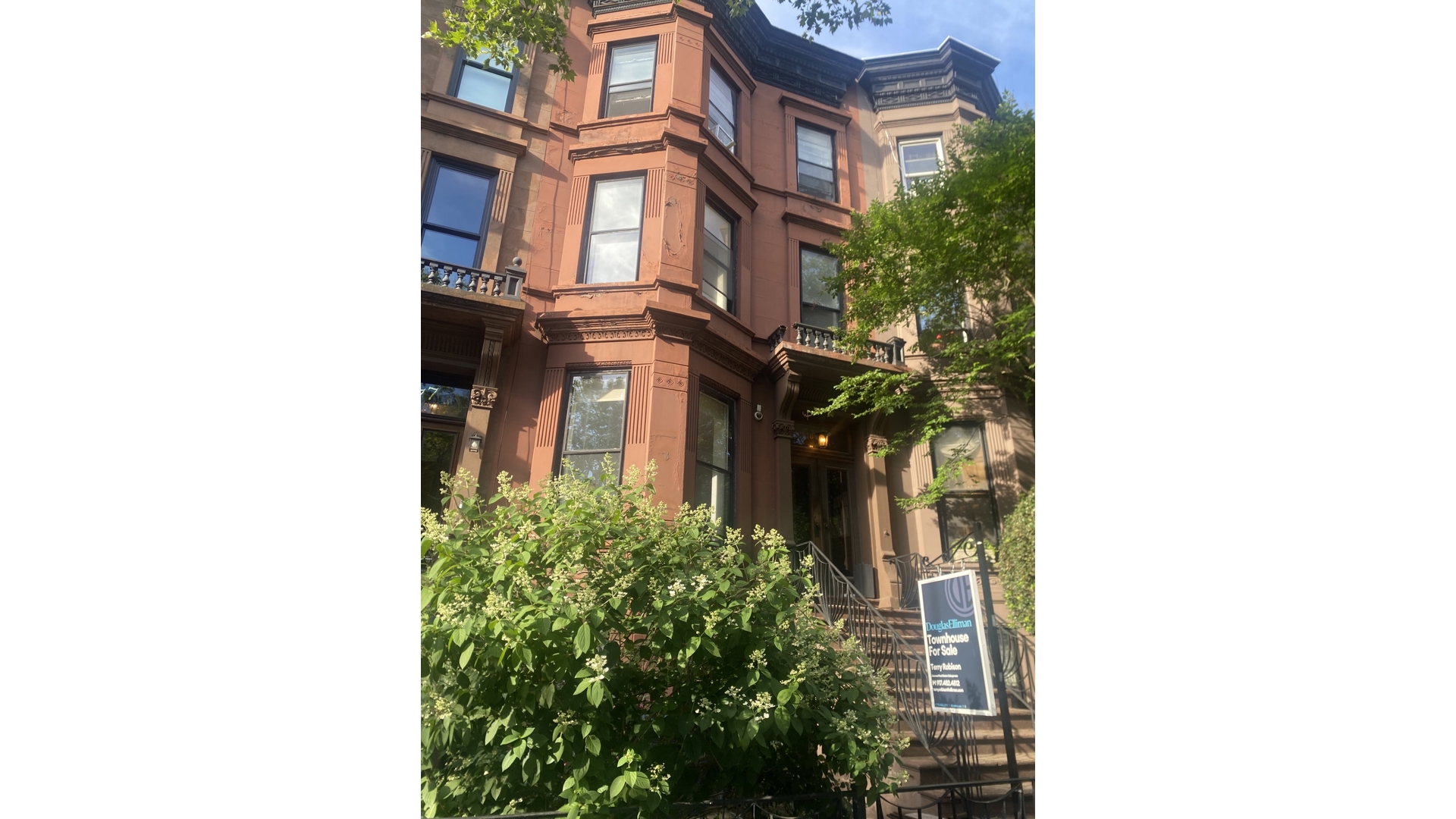 879 Union Street — photo