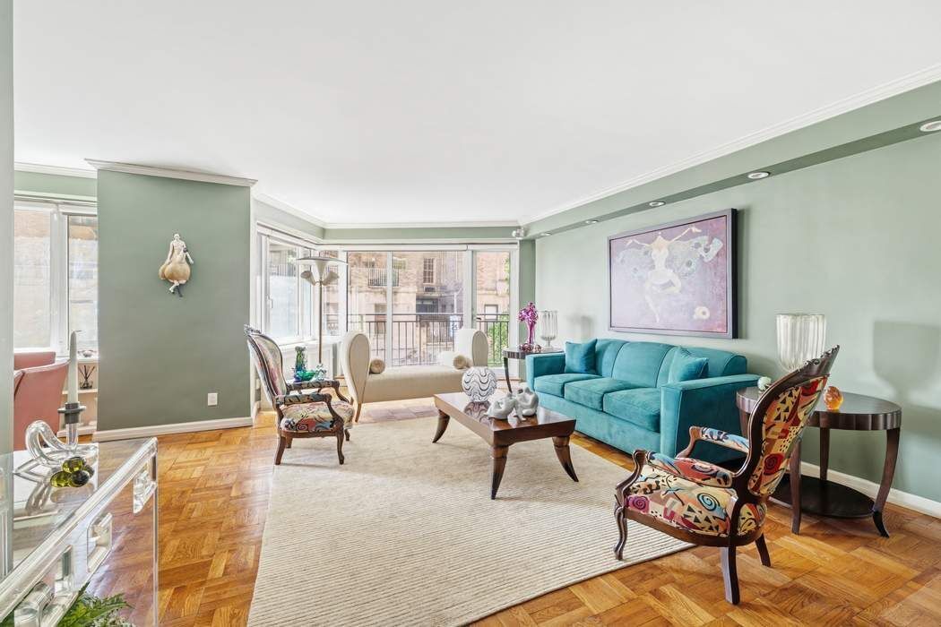 60 Sutton Place S 3Bs — photo