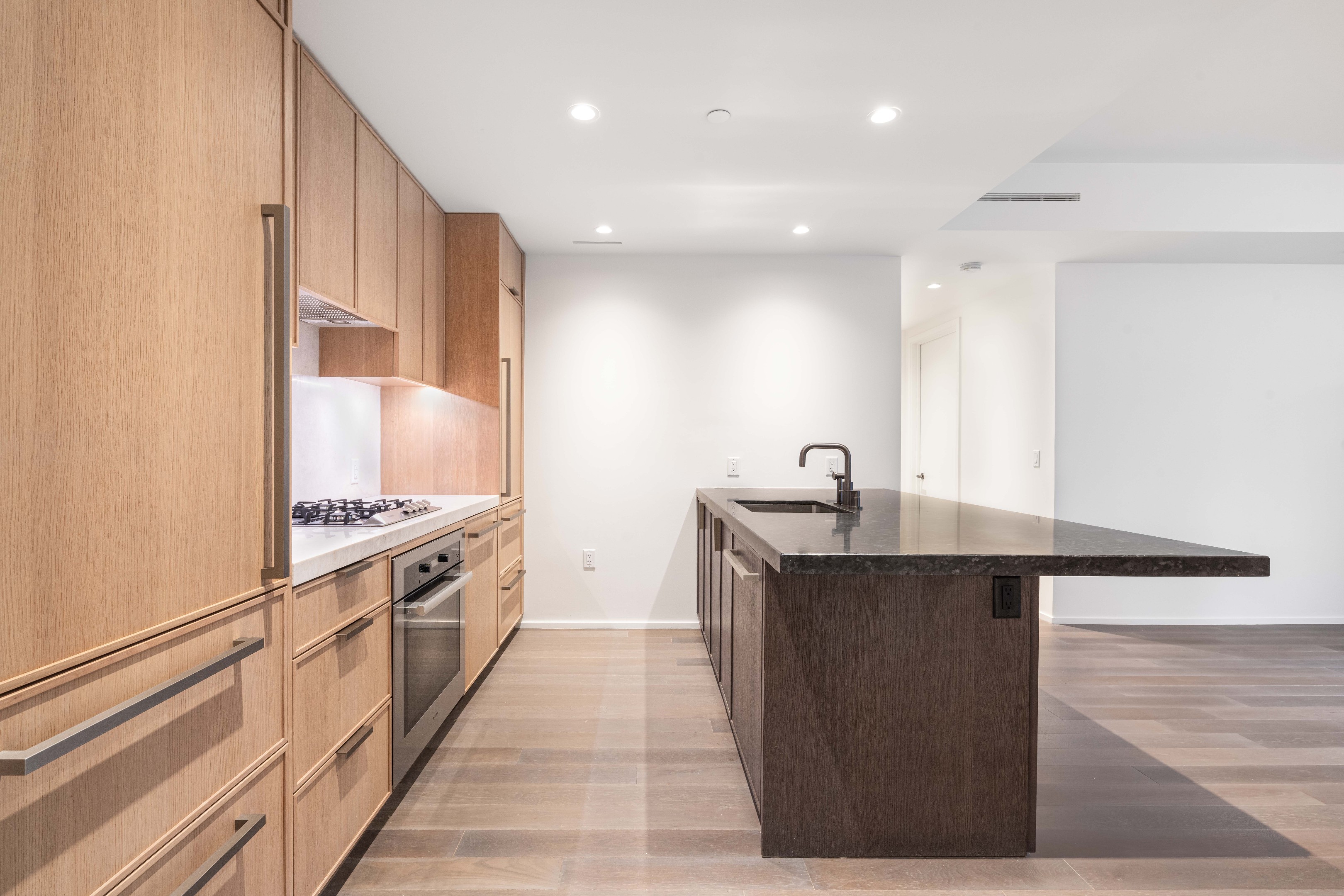 543 W 122nd Street 4G — photo