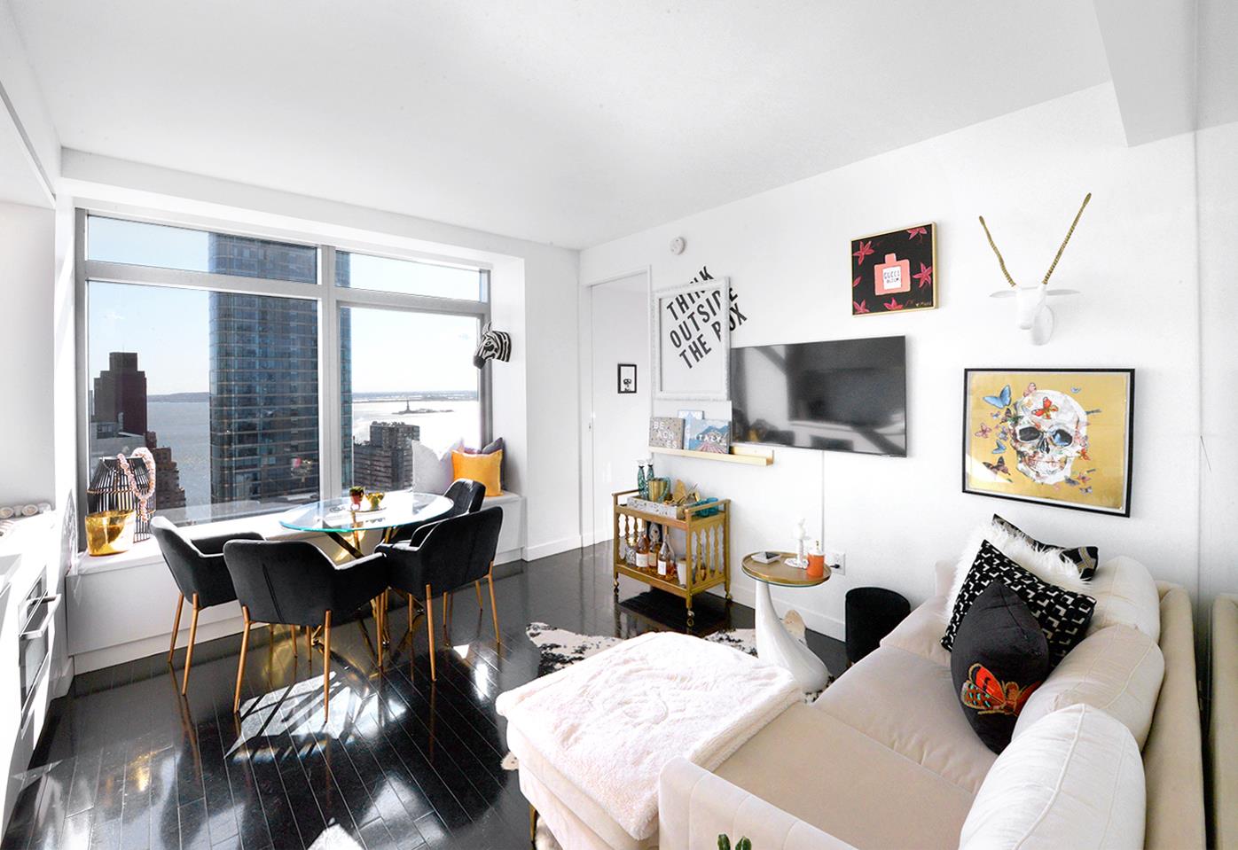 123 Washington Street 45-H — photo