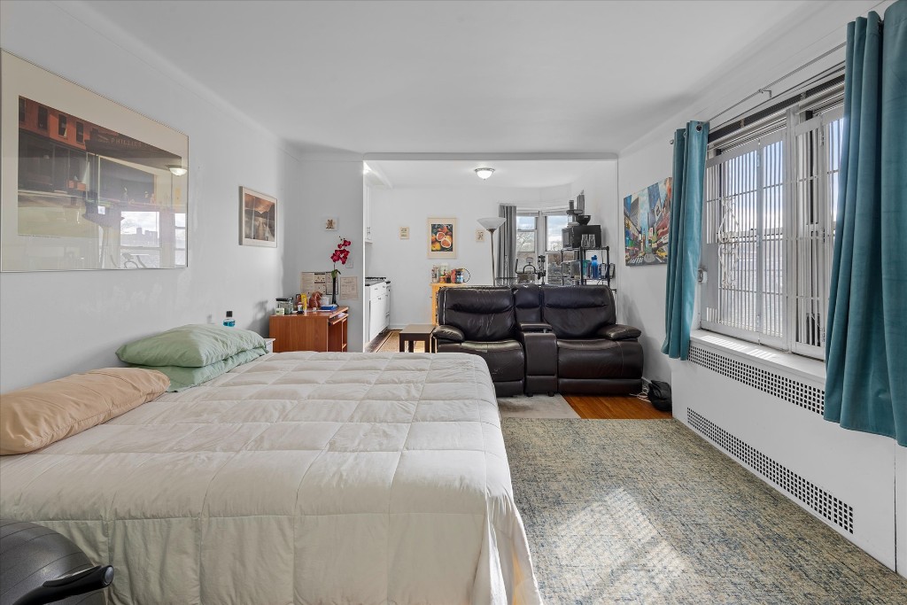 34-41 85th Street 4D — photo