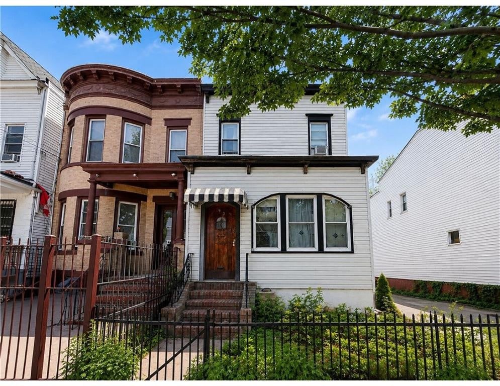 93 Linwood Street — photo