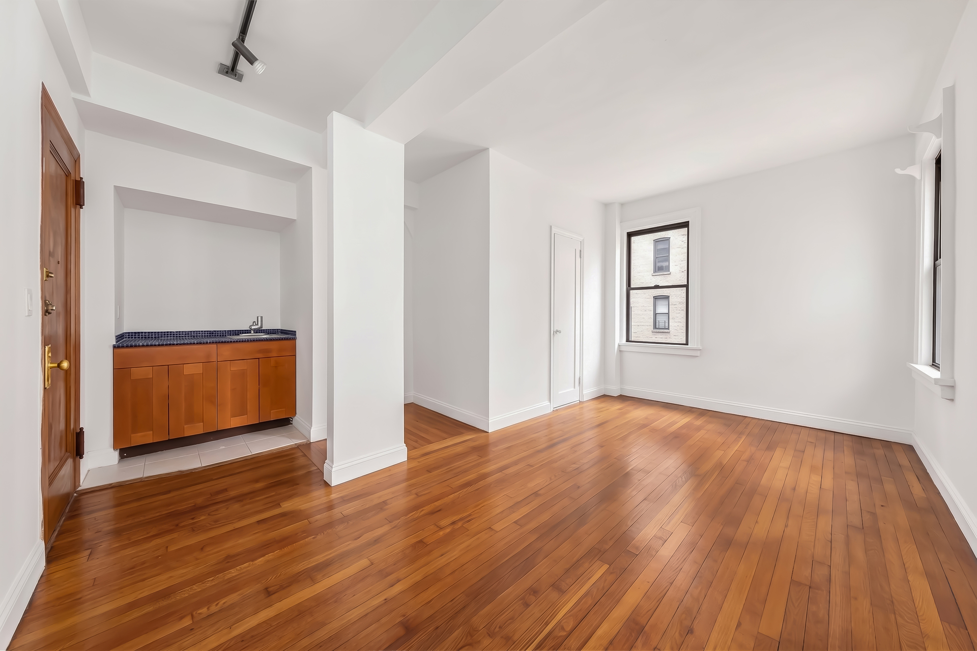 35 E 30th Street 5D — photo