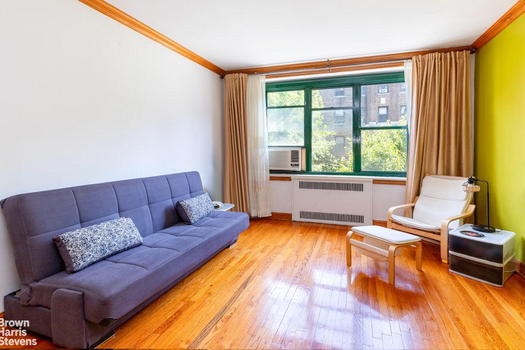 78-11 35th Avenue 3G — photo