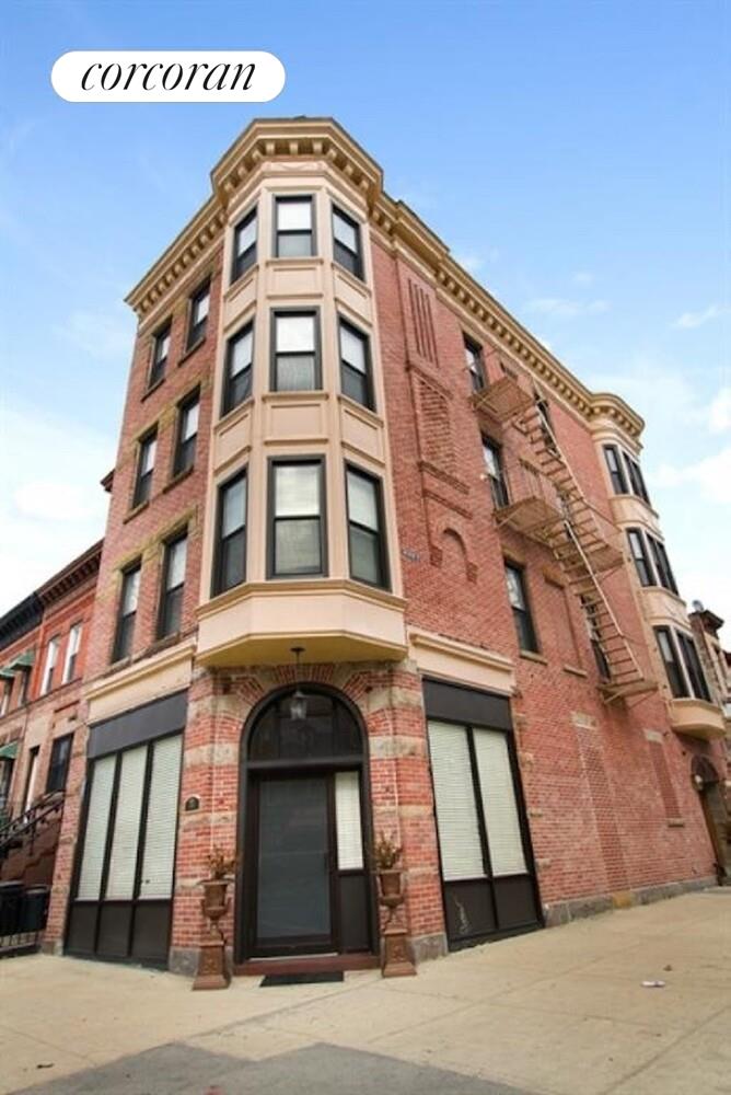 101 Saratoga Avenue — photo