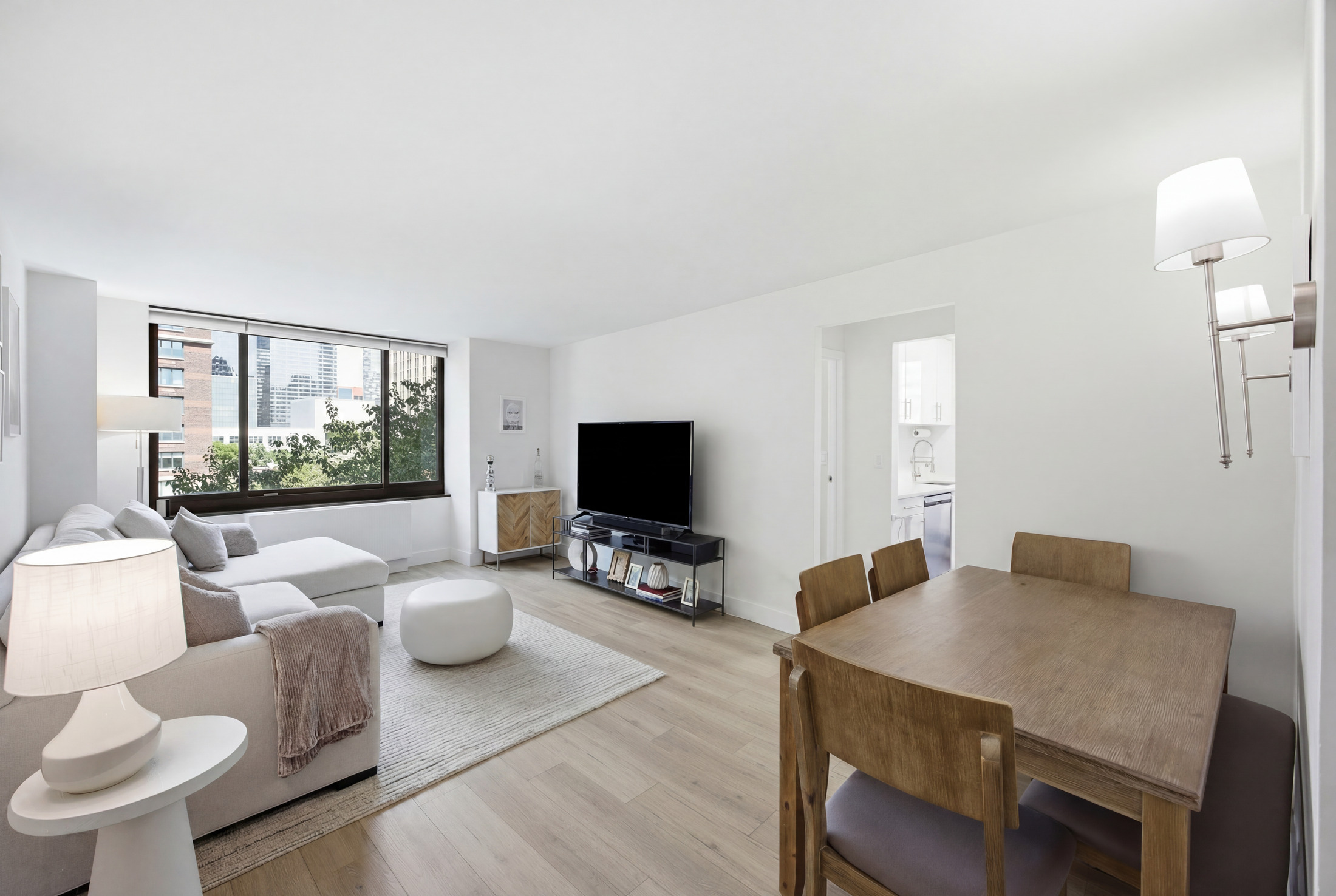 200 Rector Place 4U — photo