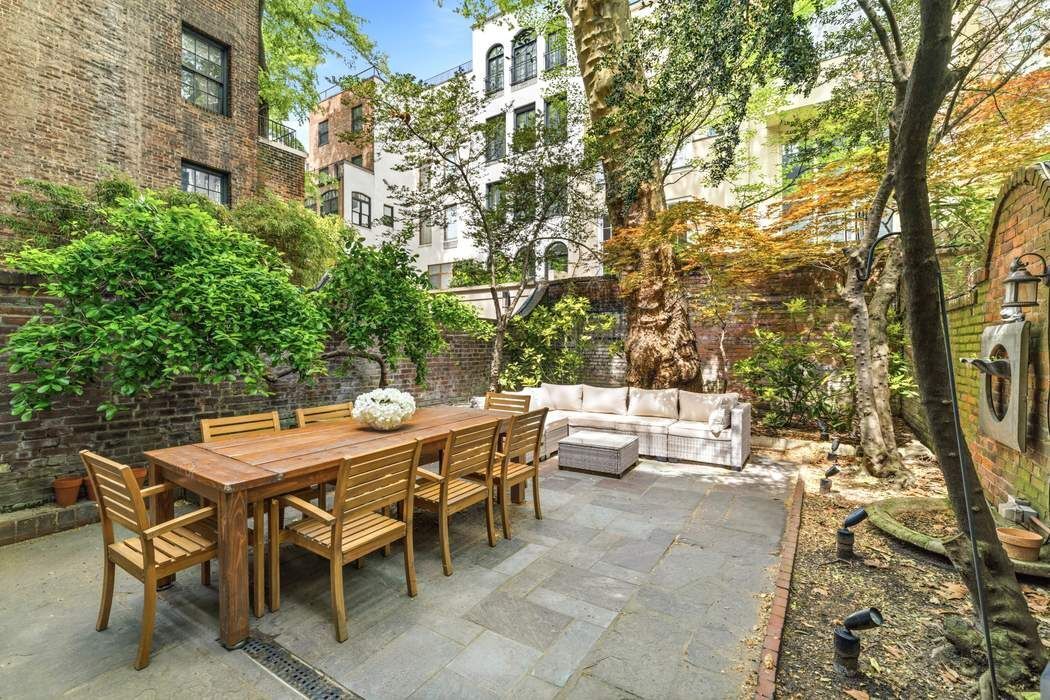 159 E 63rd Street Entire Townhouse — photo