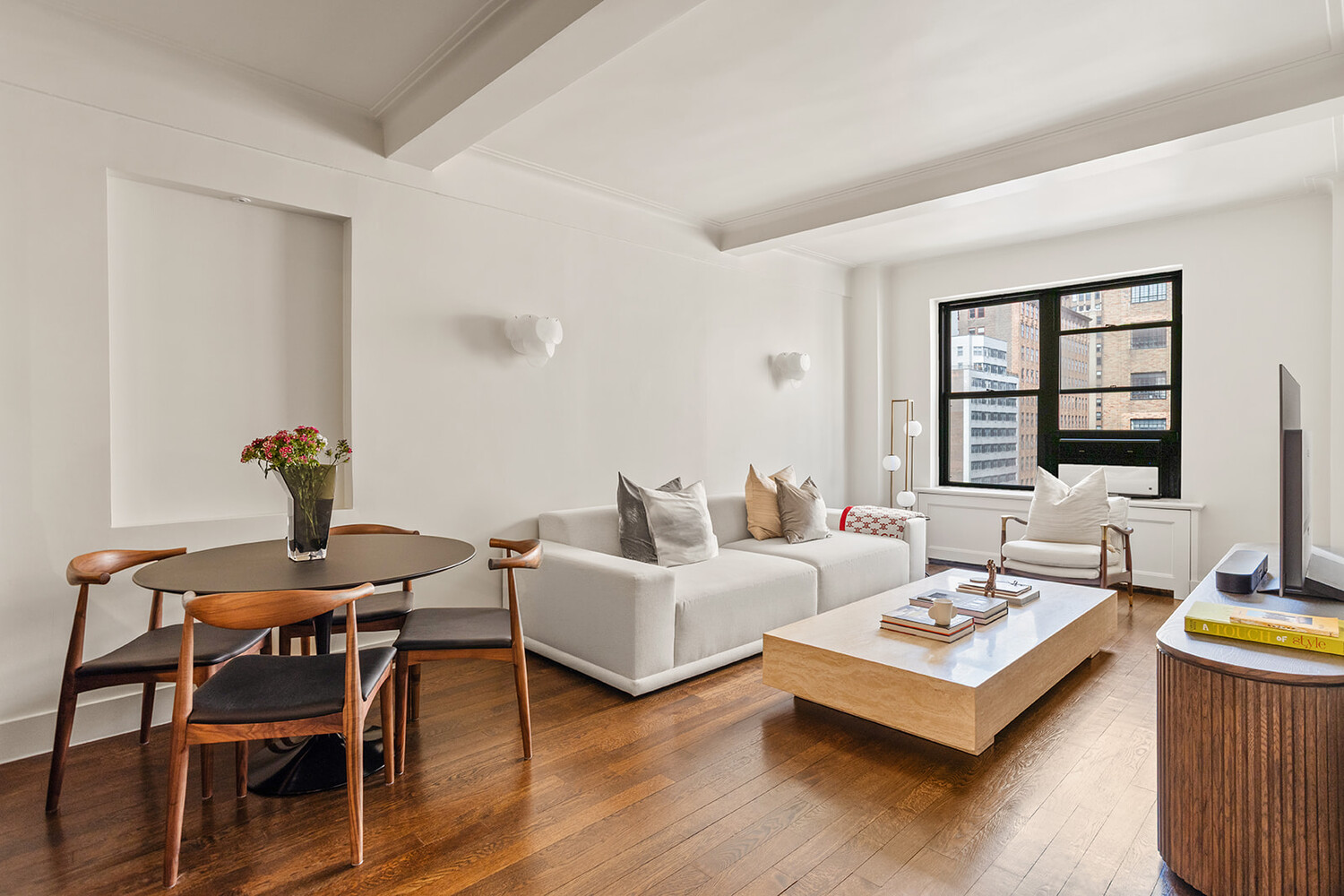 7 Park Avenue 121 — photo