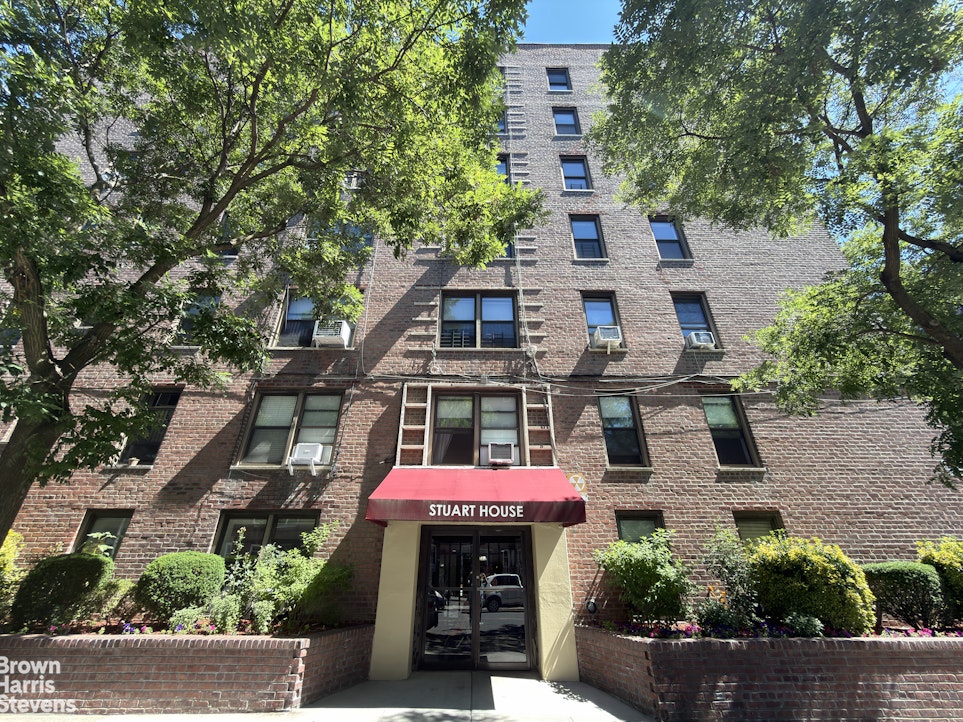 525 W 235th Street 6C — photo