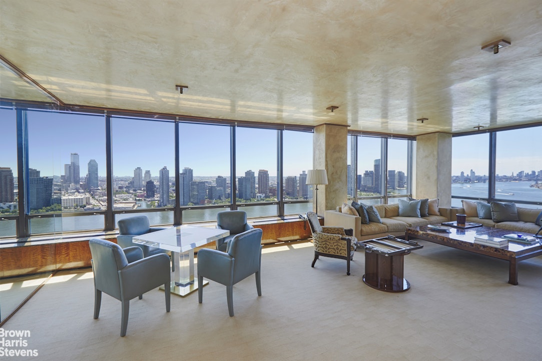 870 United Nations Plaza 33/34E — photo