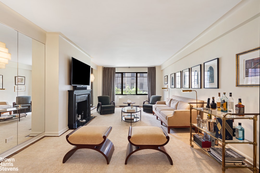 880 5th Avenue 5H — photo